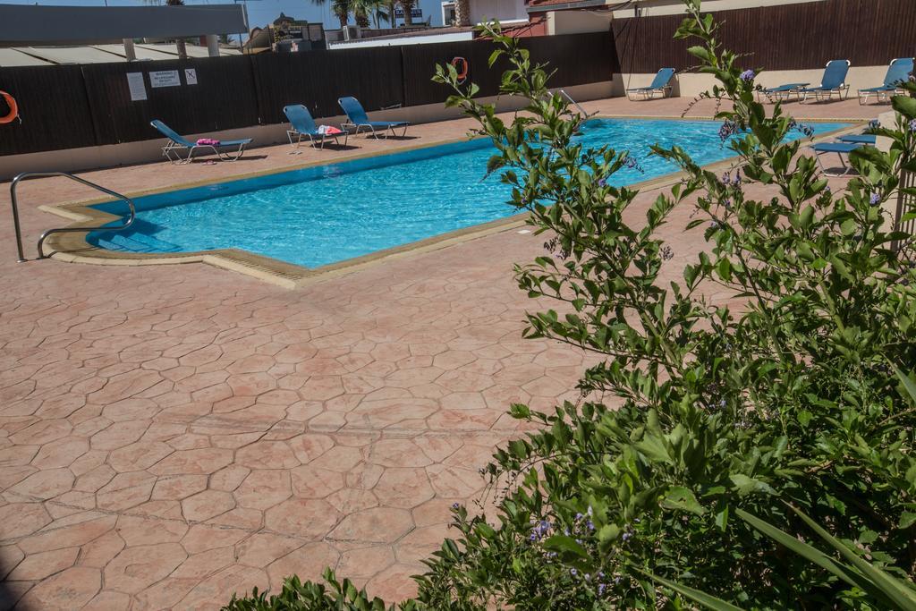 Napiana Apartments Ajia Napa Zewnętrze zdjęcie