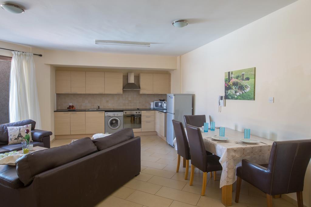 Napiana Apartments Ajia Napa Zewnętrze zdjęcie